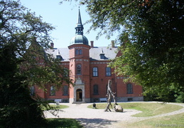 Skovskgaard castle and garden