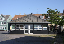 Island café in Rudkøbing Havn